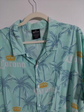 Corona Mint Green Palm Tree Button-Down Shirt with Yellow Crown Accents